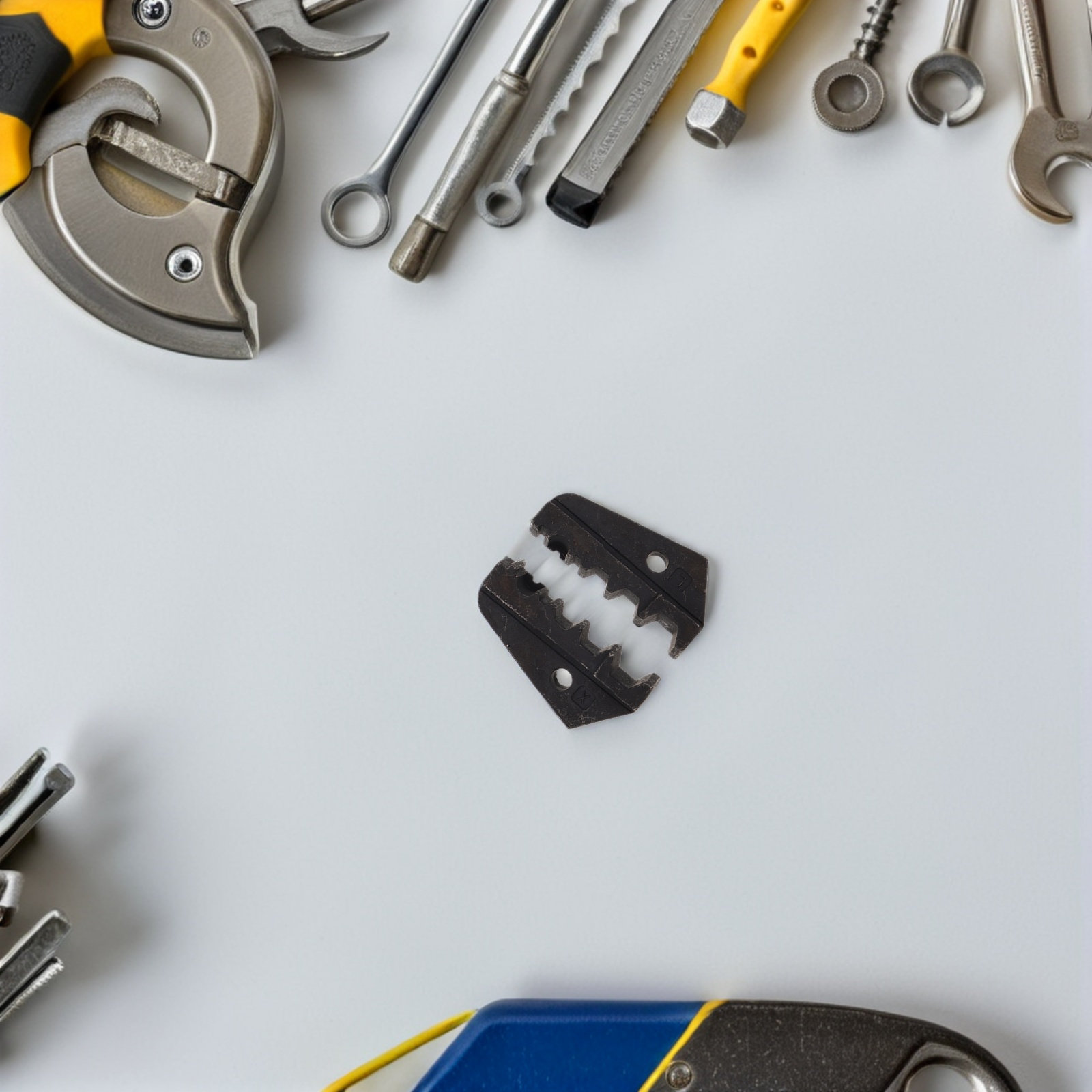 وحدة تجعيد الأسلاك، قالب تجعيد - مراجعة Tools In Electrical Workshop وسعره